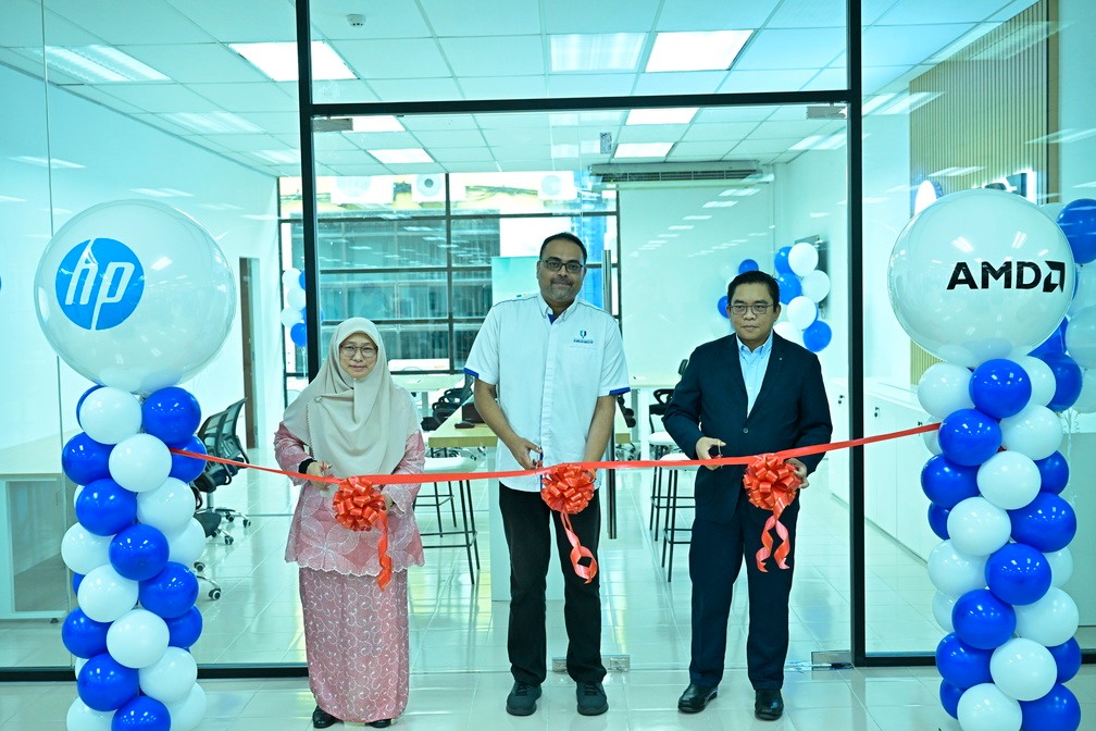 Perasmian Hub-Digital Universiti Malaysia Pahang Al-Sultan Abdullah di Perpustakaan UMPSA Gambang - 14 Januari 2025